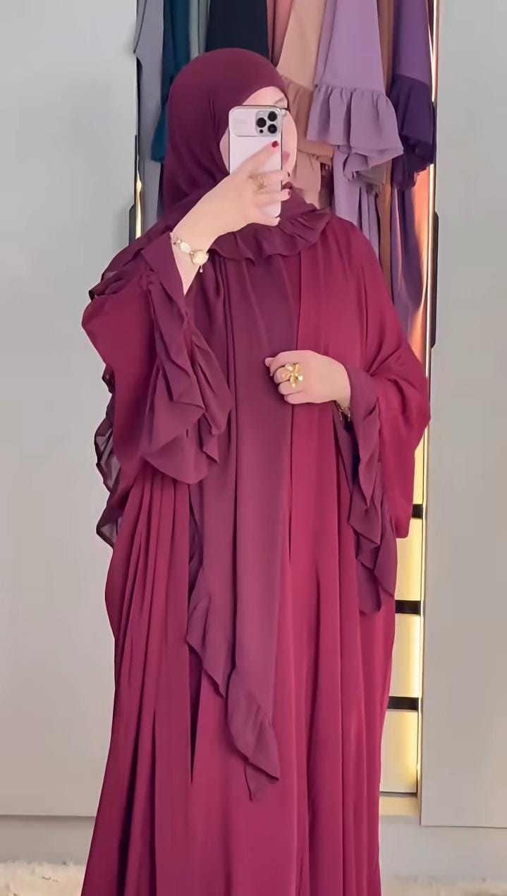 ✨ طقم من 3 قطعة عباية بتفاصيل فاخرة ✨