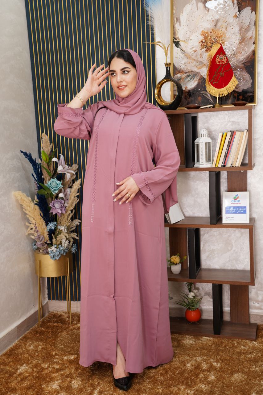 ✨ عباية إماراتية بالفولار بتفاصيل فاخرة ✨